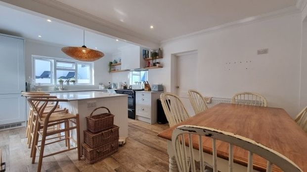 Lenham Avenue, Saltdean - Photo 1
