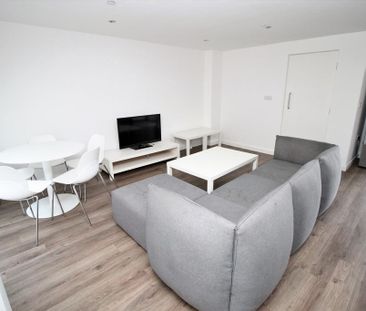 1 bedroom in a house share to rent - Photo 5