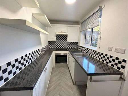 2 bedroom terraced house to rent - Photo 5