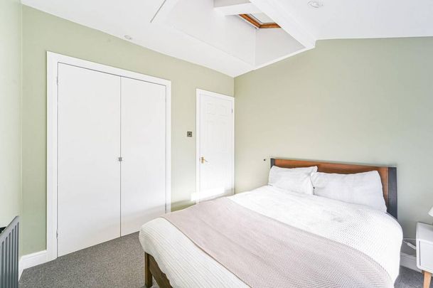 3 bedroom flat to rent - Photo 1