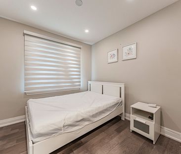For Lease - 577 Trudale Court, Oakville, Ontario - Photo 4