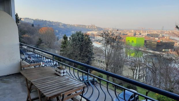 Location Appartement 1 pièce Meublé 51m² LA MULATIERE 69350 - Photo 1