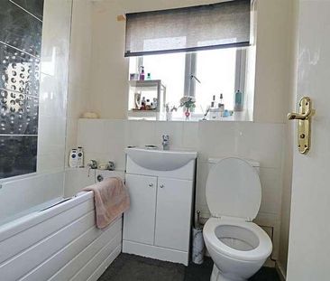 Signal Grove, Bloxwich, WS3 - Photo 6