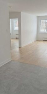 All new renovated 4 1/2 - Photo 4
