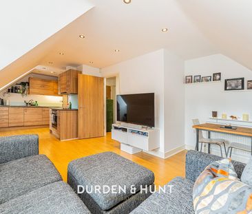 Foxburrows Court, Sunnymede, Chigwell - Photo 2