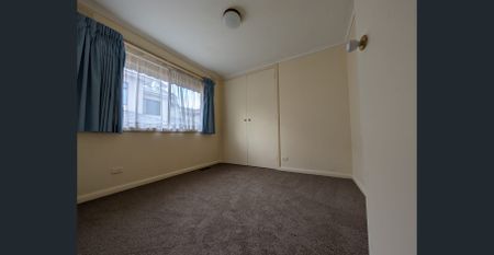 27 Pippin Avenue, Glen Waverley, Vic 3150 - Photo 3