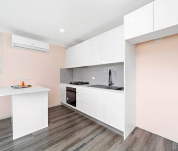 Near New 2 Bedroom Granny Flat - Photo 3