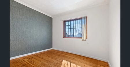 Prime Hurlstone Park Location – Spacious 3-Bedroom Home - Photo 4