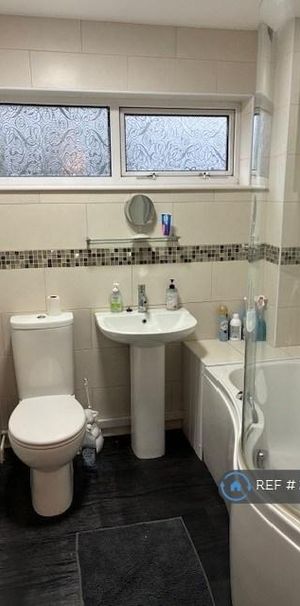 3 bedroom end of terrace house to rent - Photo 1
