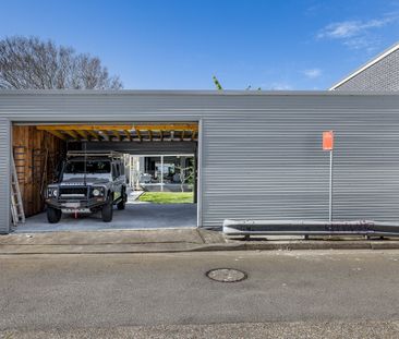 26 Hardie Street, Mascot NSW 2020 - House For Rent | Domain - Photo 2