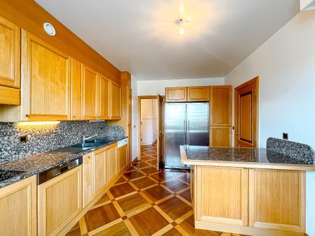 Appartement d'exception en face du Rhône - Foto 2