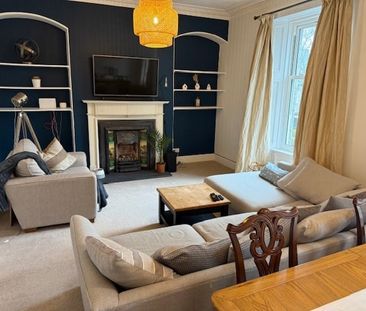 3 Bed Terraced House, Brighton Place, AB10 - Photo 2