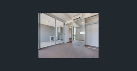 1 bedroom unit in West End - Photo 5