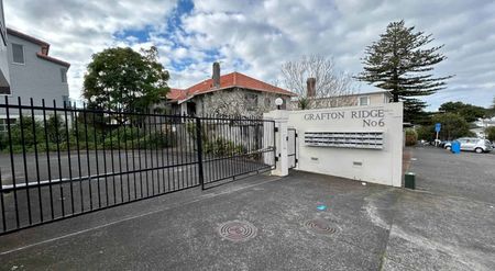 Centrally located Townhouse - Photo 2