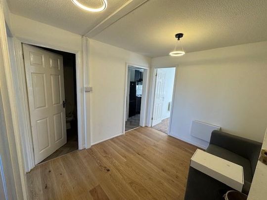 3 bedroom apartment to rent - Photo 1