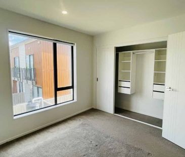 9/1 Sylvan Crescent , Te Atatu South - Photo 3