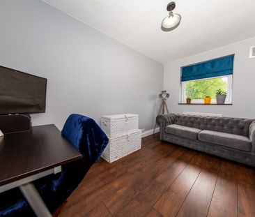 3 bedroom flat to rent - Photo 1