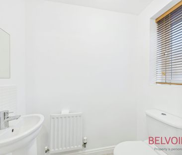 Semi-detached house to rent on - Photo 6