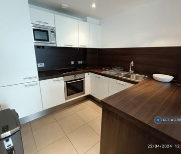 1 bedroom flat to rent - Photo 6