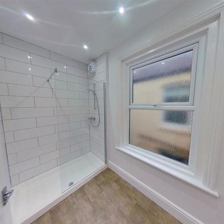 5 bedroom private hall to rent - Photo 4