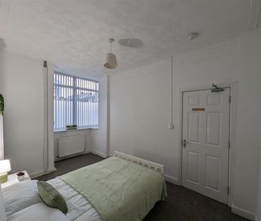1 bedroom end of terrace house to rent - Photo 2