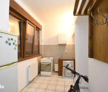 Apartament la casa de închiriat în zona Mehala - Fotografie 5
