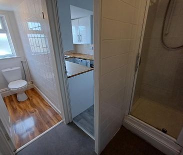 2 bedroom apartment to rent - Photo 6