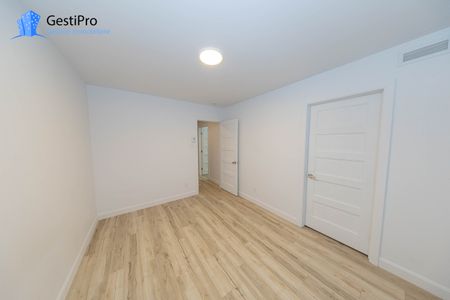 10-24 8e rue / 770-796 1re avenue - Photo 3