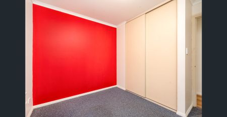 Charming 3-Bedroom, low maintenance family home - Photo 3