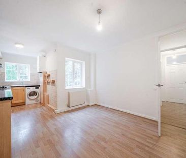 Old Heath Road, Weybridge, Surrey, KT13 - Photo 3