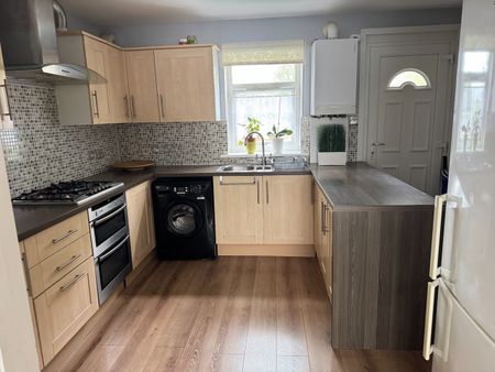 3 Bed Flat, Mingulay Street, G22 - Photo 5