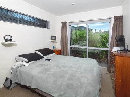 64a Sheridan Terrace, Johnsonville - Photo 5