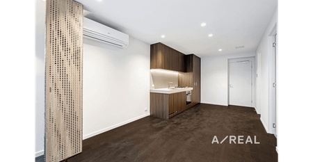 Elegant One-Bedroom Living at St. Boulevard - Photo 5