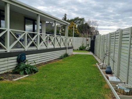 FAMILY FRIENDLY - Photo 3