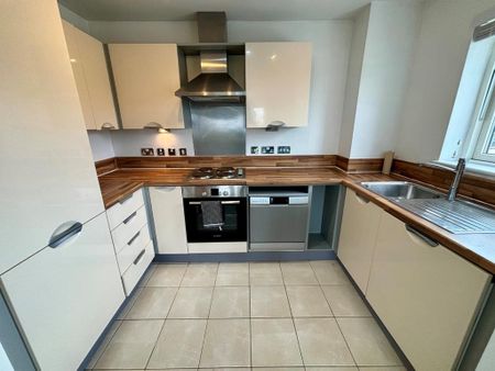 2 bedroom flat to rent - Photo 5