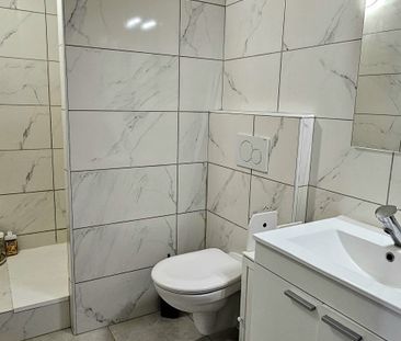 Location Appartement 2 pièces 46m² GONFARON 83590 - Photo 5