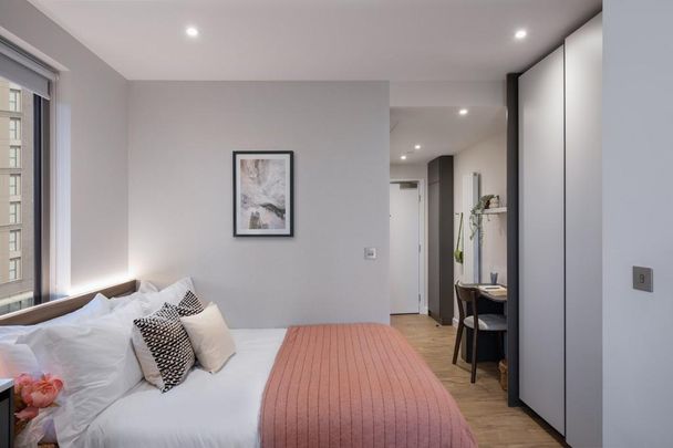 Studio to rent - Photo 1