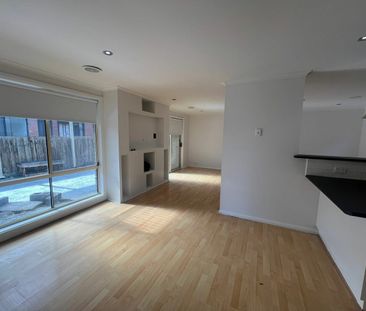 Spacious & Stylish - Photo 1