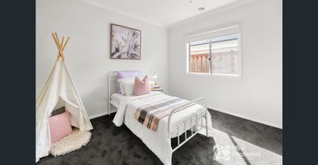 Stunning Family Home in the Heart of Eynesbury - Photo 5