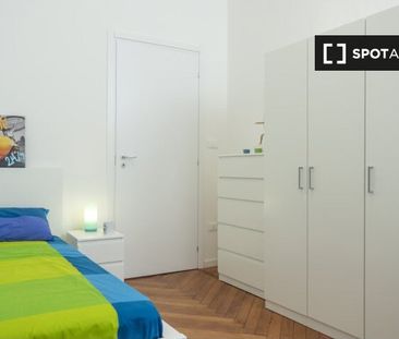 turin, Piedmont 10143 - Photo 6