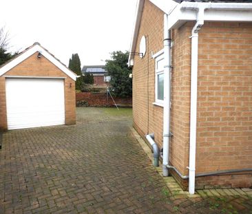 2 bedroom semi-detached bungalow to rent - Photo 1
