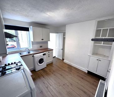 2 bedroom terraced house to rent - Photo 6