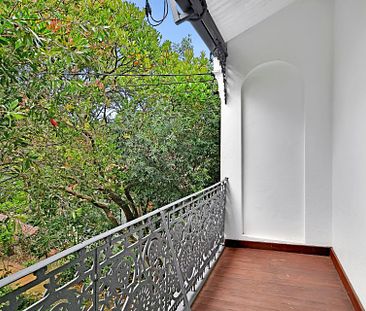 Perfectly positioned two bedroom terrace - Photo 5