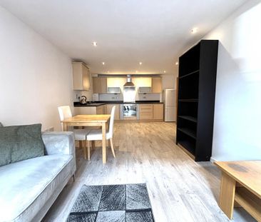 2 bedroom flat to rent - Photo 3