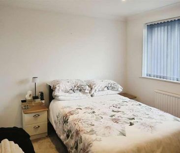 Hildenborough Crescent, Maidstone, ME16 - Photo 3