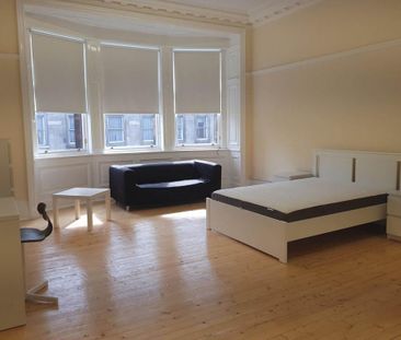 1 bedroom in a flat share to rent - Photo 4