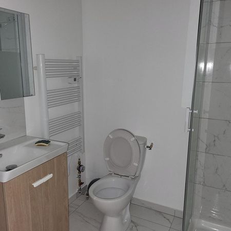 Location Appartement 2 pièces 21m² - Photo 3