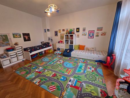 Location Appartement 3 pièces 119m² - Photo 3