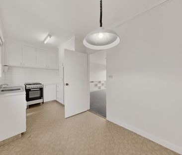 Close to all that Elwood has to offer - Photo 6