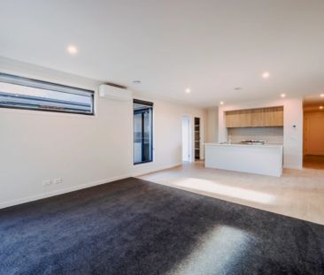 4 Bed, 2 Bath - Photo 1